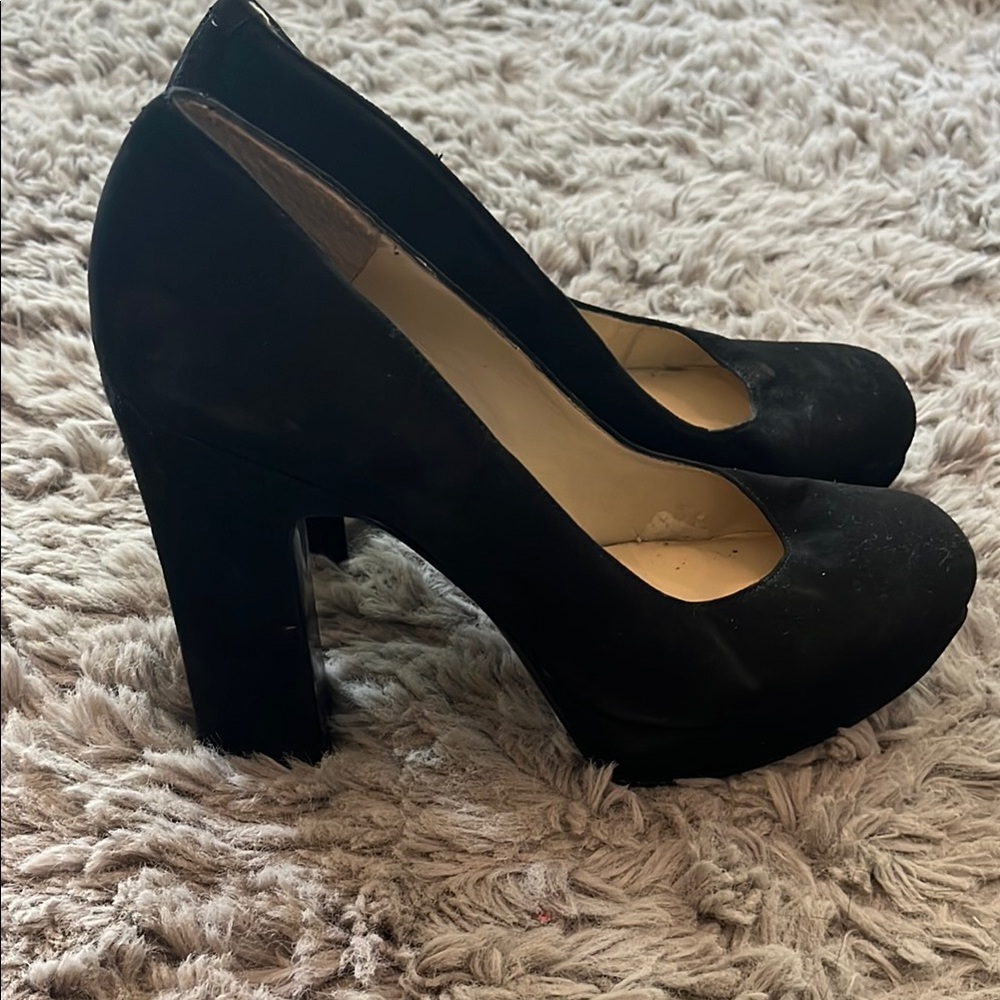 NINE WEST Classic Black Suede Heels